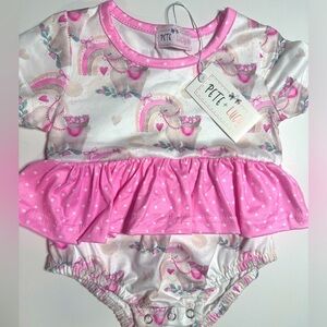 Pete + Lucy Lucky Llama romper Size 3-6 Months
